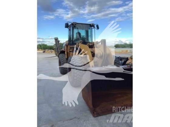 CAT 928G 輪胎式裝載機