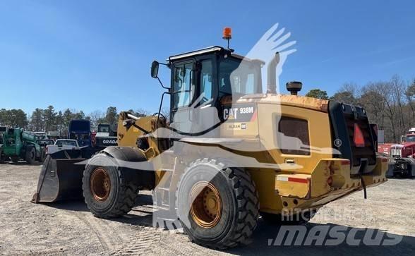 CAT 938M 輪胎式裝載機