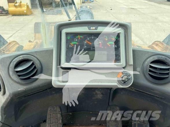 CAT 972M 輪胎式裝載機