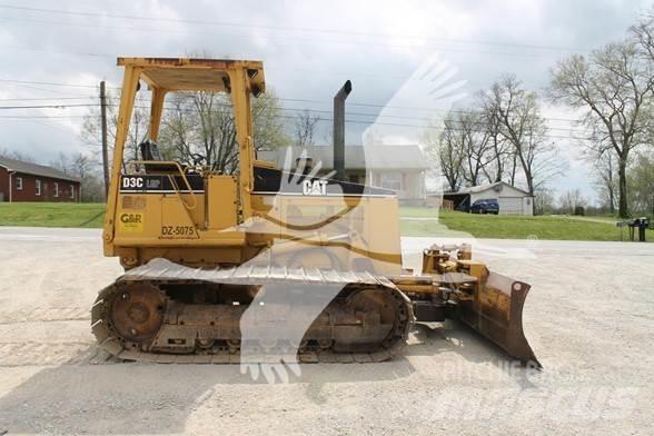 CAT D3C III 履帶推土機