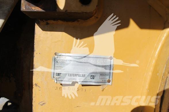 CAT D5M LGP 履帶推土機