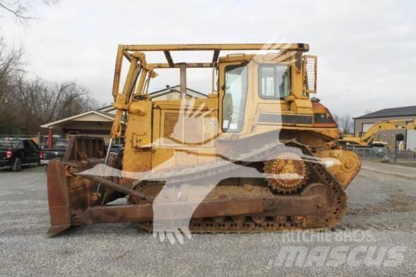 CAT D7H 履帶推土機