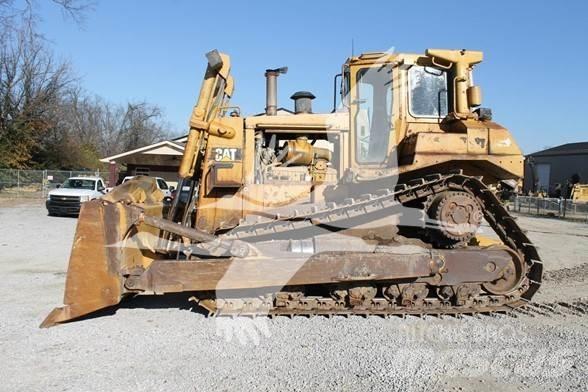 CAT D8N 履帶推土機