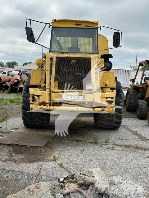 Volvo A25B 水車