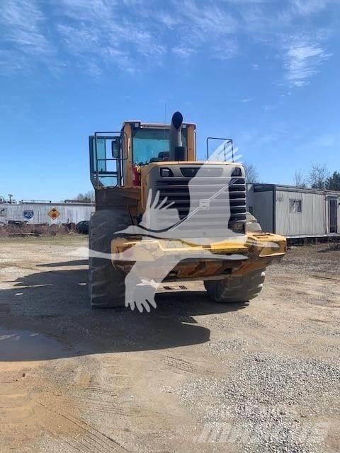 Volvo L220F 輪胎式裝載機