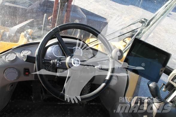 Volvo L220H 輪胎式裝載機