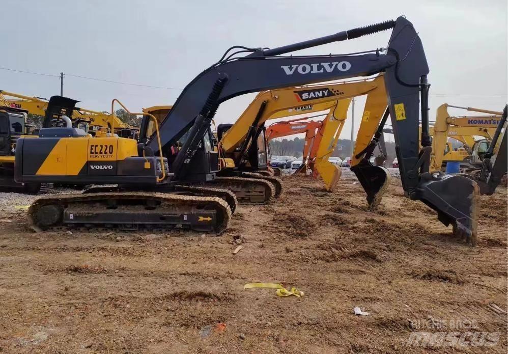 Volvo EC 220 履帶式 挖土機/掘鑿機/挖掘機