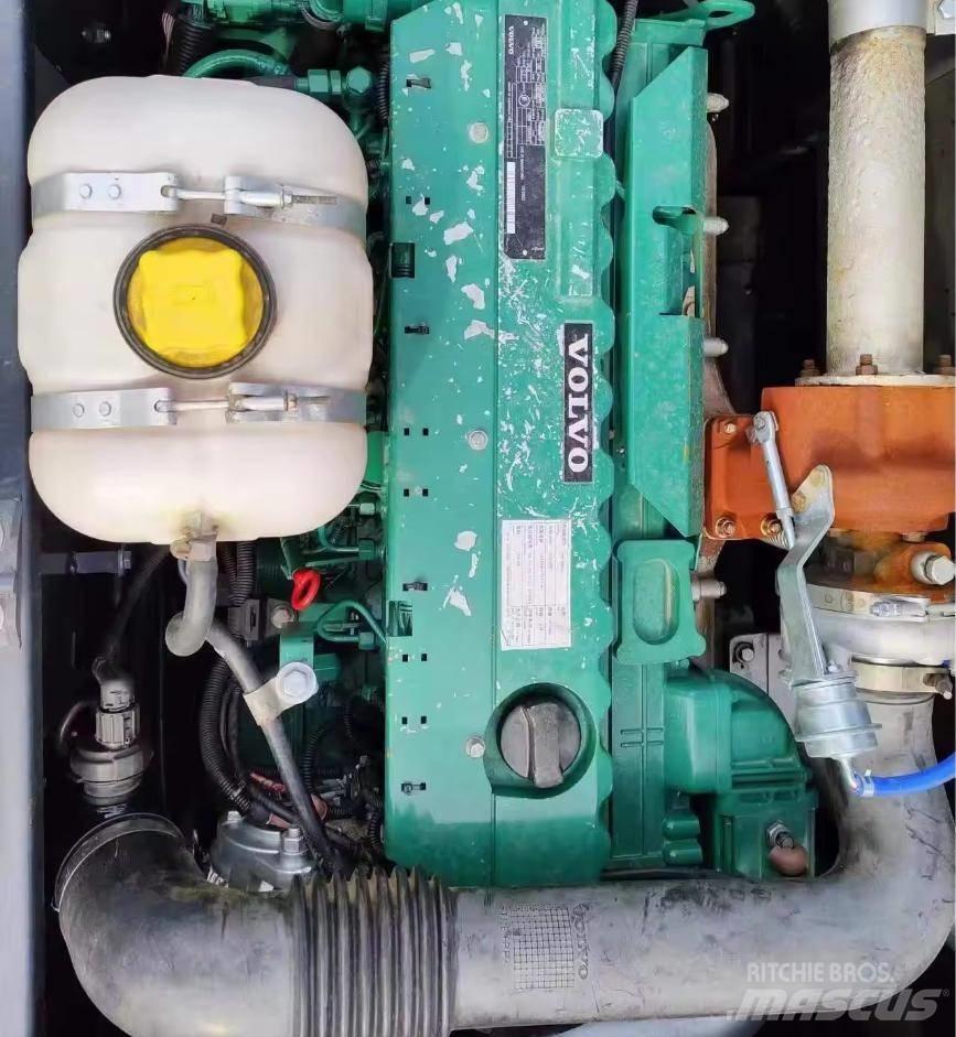Volvo EC 220 履帶式 挖土機/掘鑿機/挖掘機