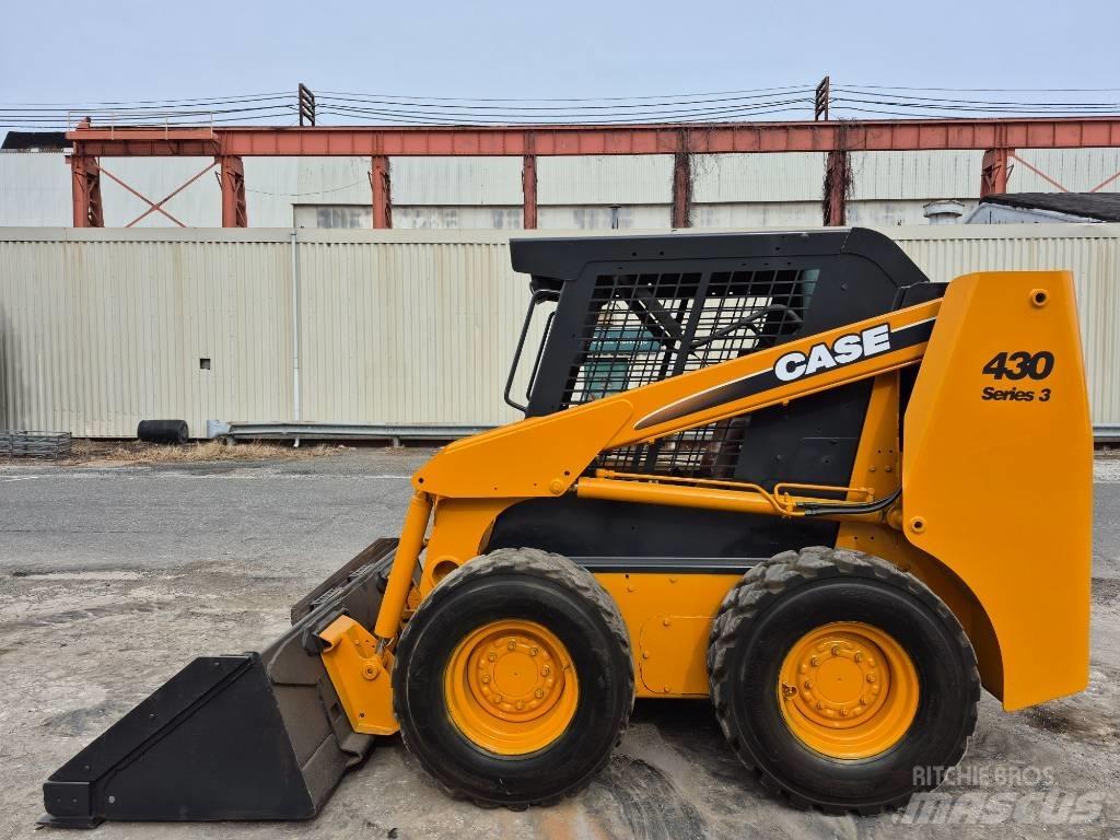 CASE 430 滑移轉向裝載機