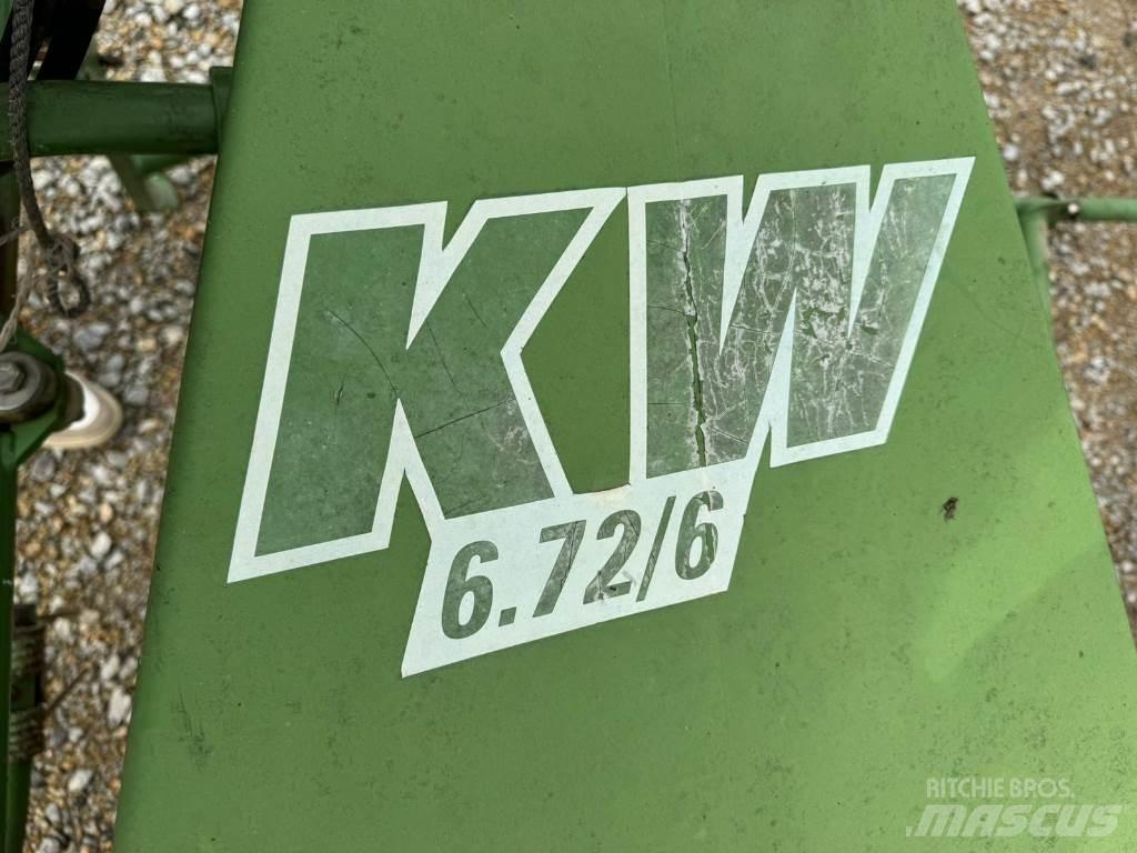 Krone KW672/6 耙與翻草機
