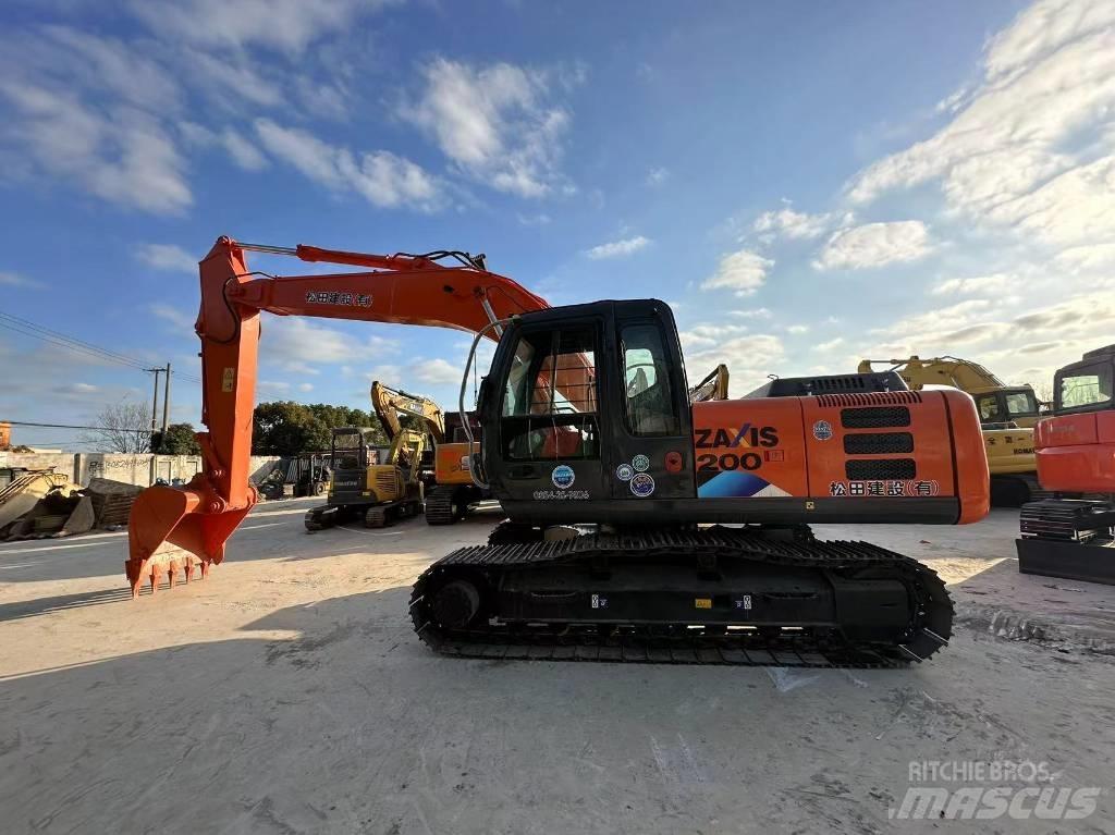 Hitachi ZX 200 小型挖土機/掘鑿機<7t(小型挖掘機)