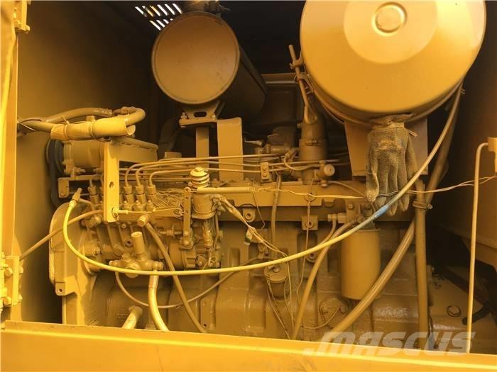 CAT 140 G 平土機