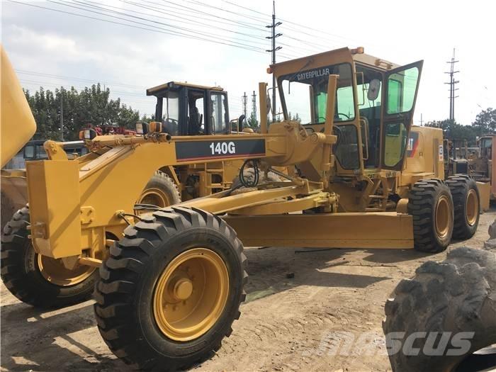 CAT 140 G 平土機