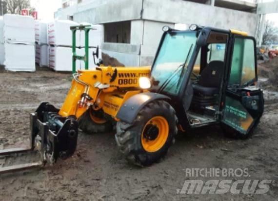 JCB 525-60 伸縮臂操作車