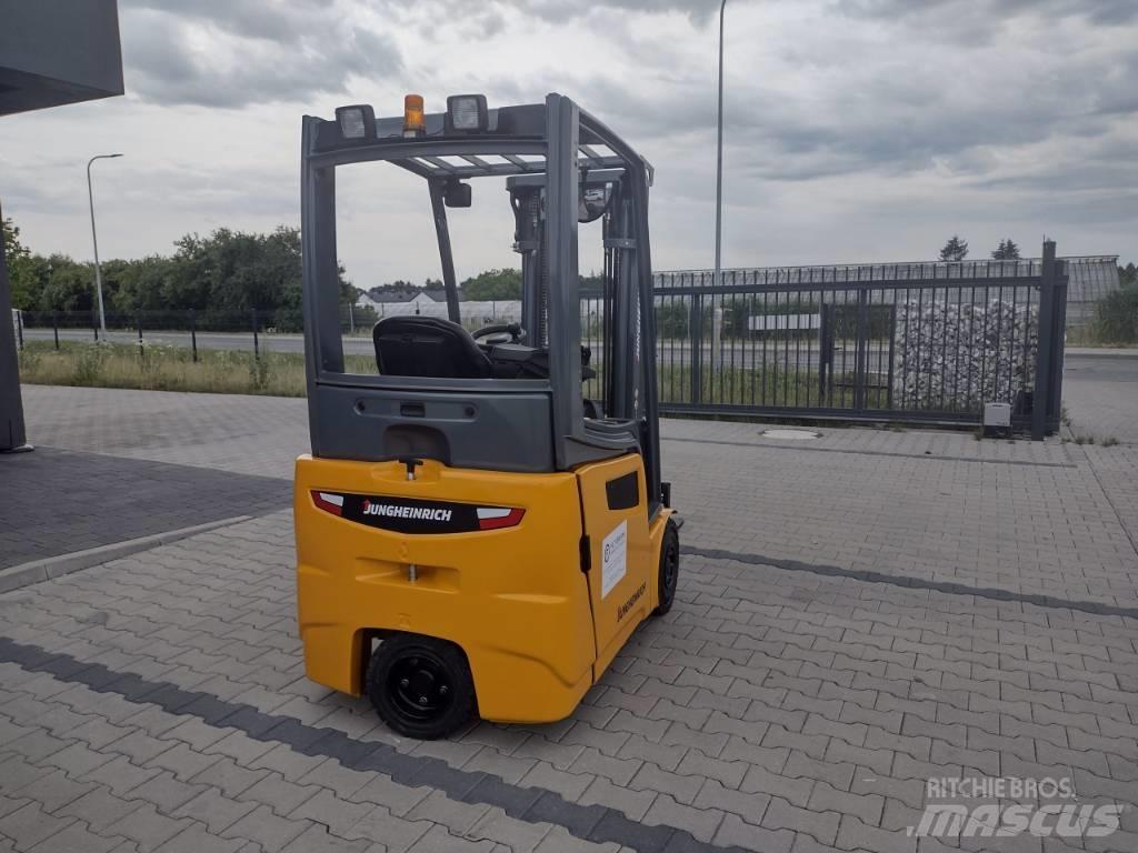 Jungheinrich EFG 213 電動堆高機