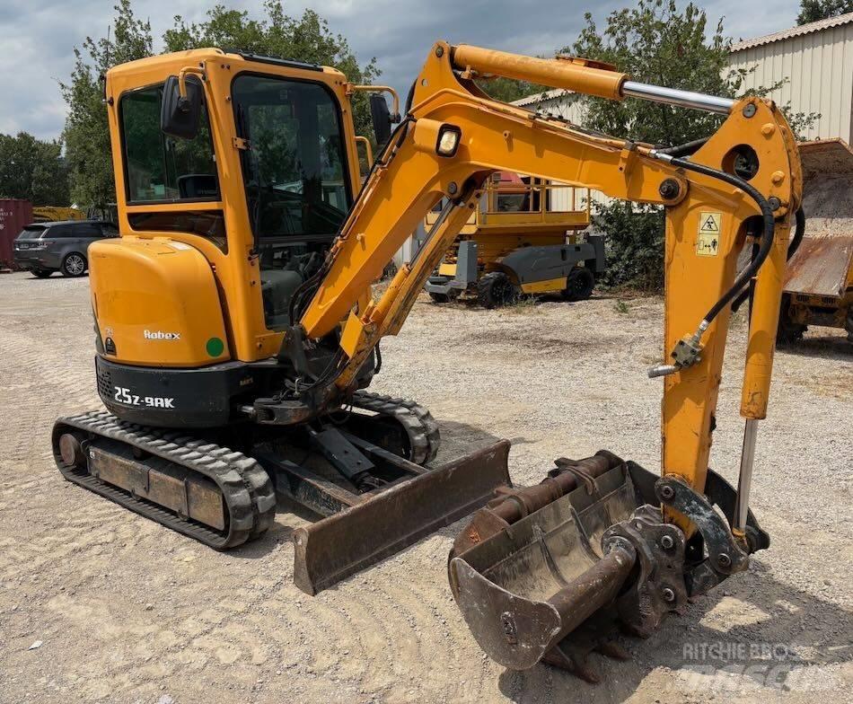 Hyundai R25Z-9 AK 小型挖土機/掘鑿機<7t(小型挖掘機)