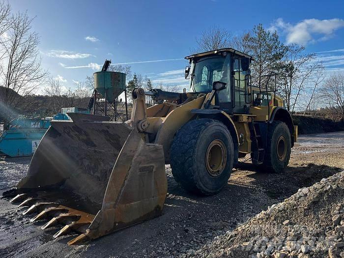 CAT 966M 輪胎式裝載機
