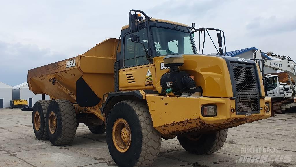 Bell B 30 D 鉸接式起吊車