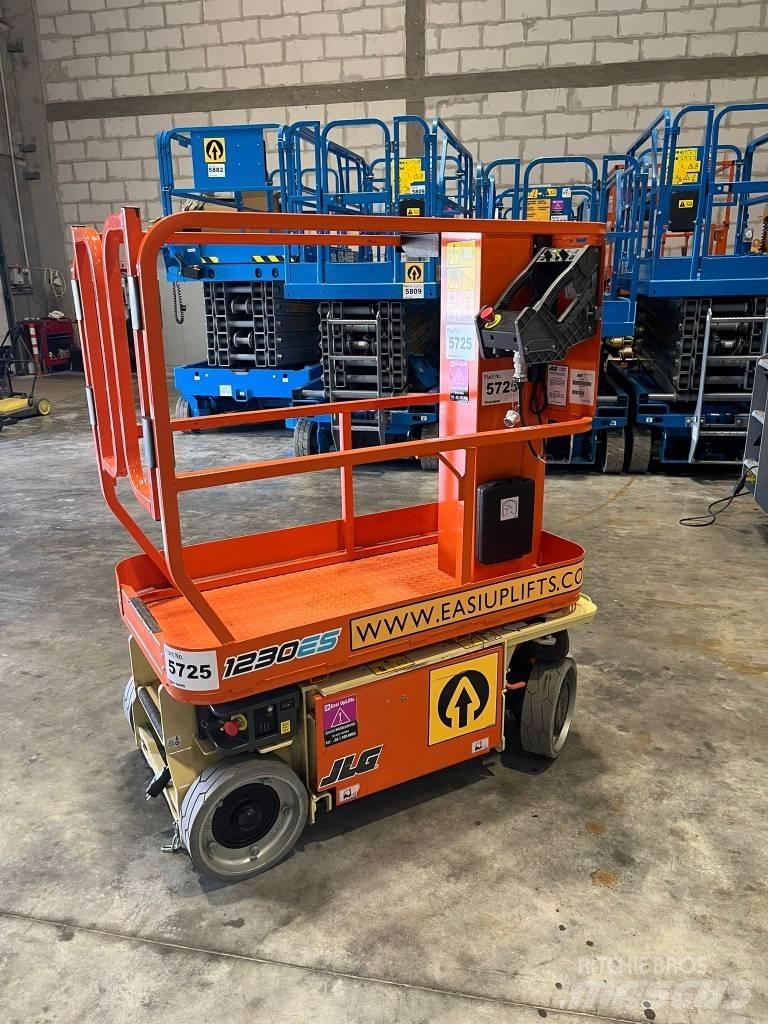 JLG 1230 ES 垂直升降工作台