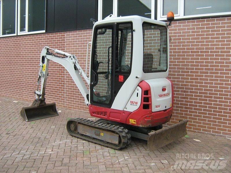 Takeuchi TB216 小型挖土機/掘鑿機<7t(小型挖掘機)