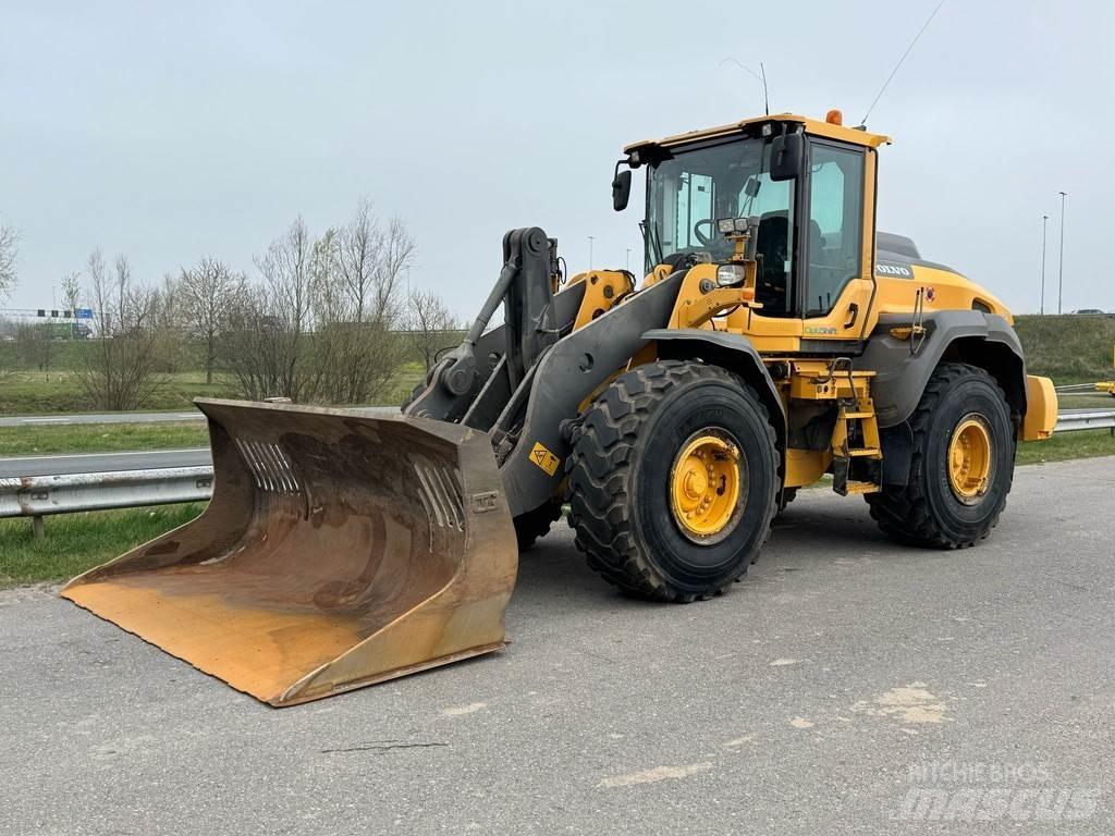 Volvo L110H 輪胎式裝載機