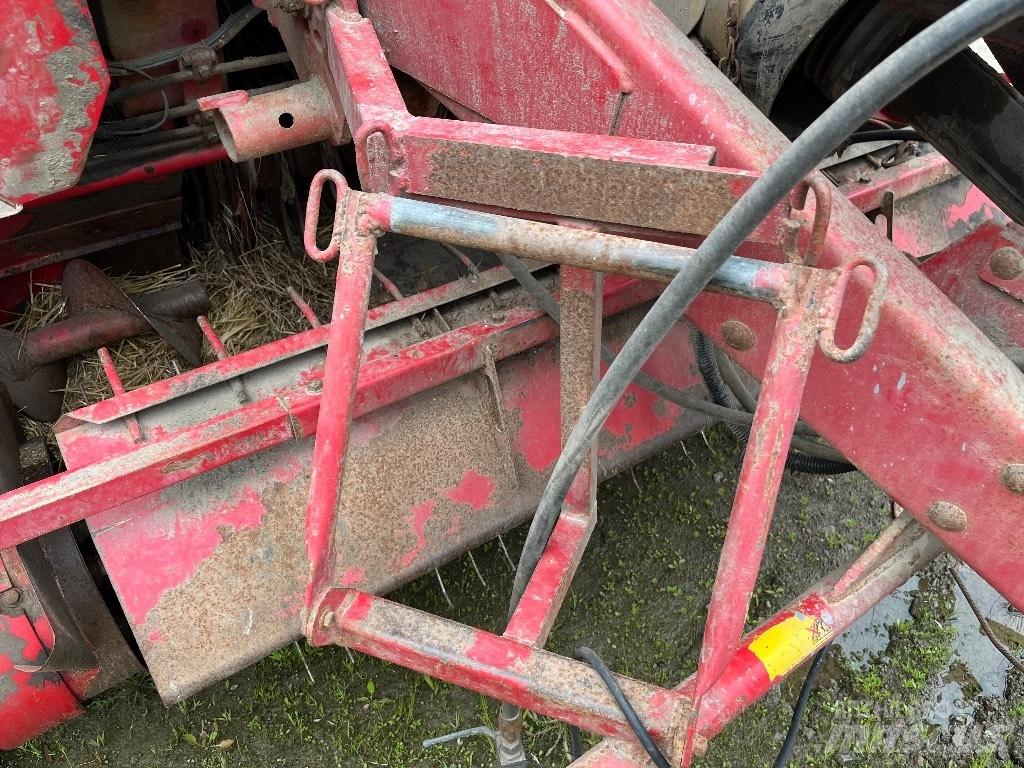 Welger RP220 圓型牧草打包機