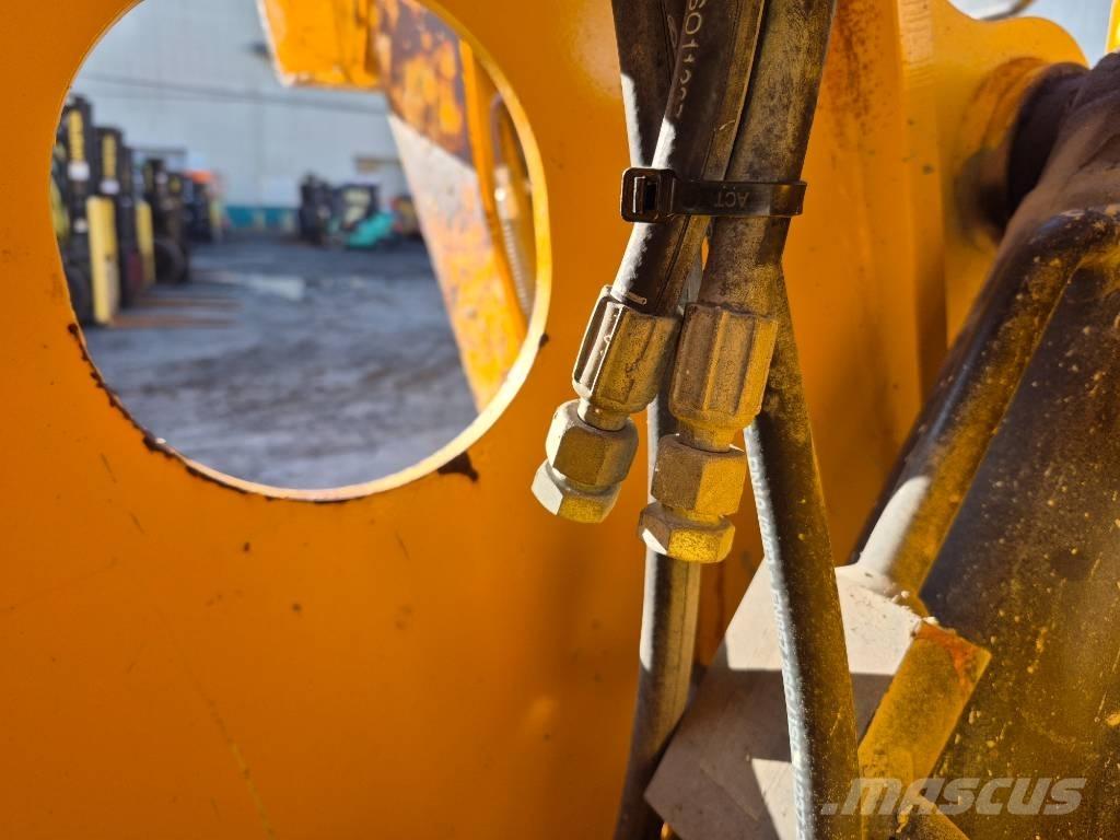 JCB 510-56 伸縮臂操作車