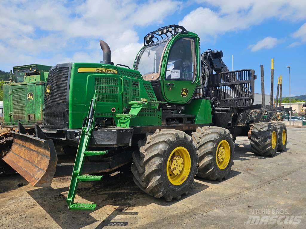 John Deere 1910G 集運機
