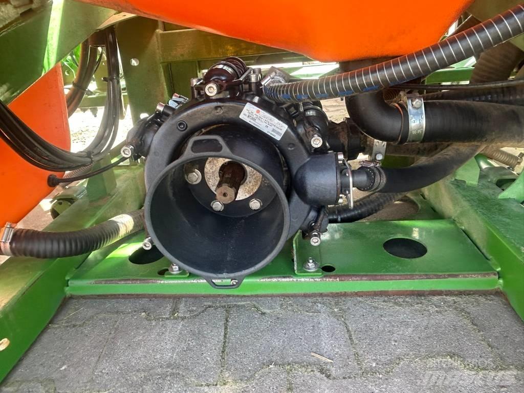 Amazone UF 1501 牽引式噴霧機
