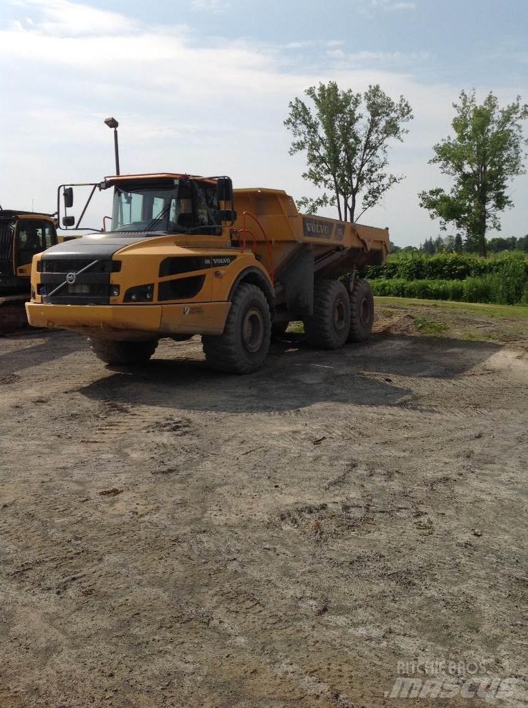 Volvo A30G 鉸接式起吊車