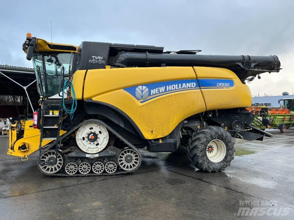 New Holland CR 9.90 聯合收穫機