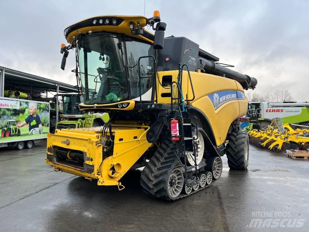 New Holland CR 9.90 聯合收穫機