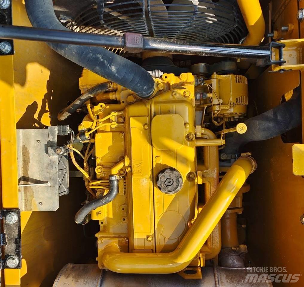 CAT 313D2GC 履帶式 挖土機/掘鑿機/挖掘機