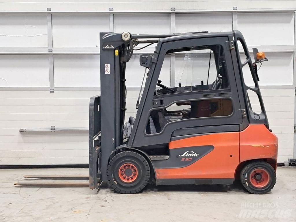Linde E30-01 電動堆高機