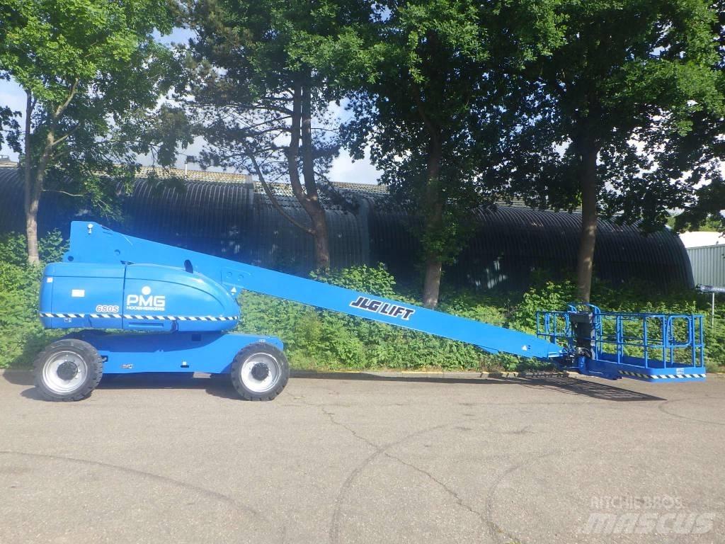 JLG 680S 伸縮臂高空作業車