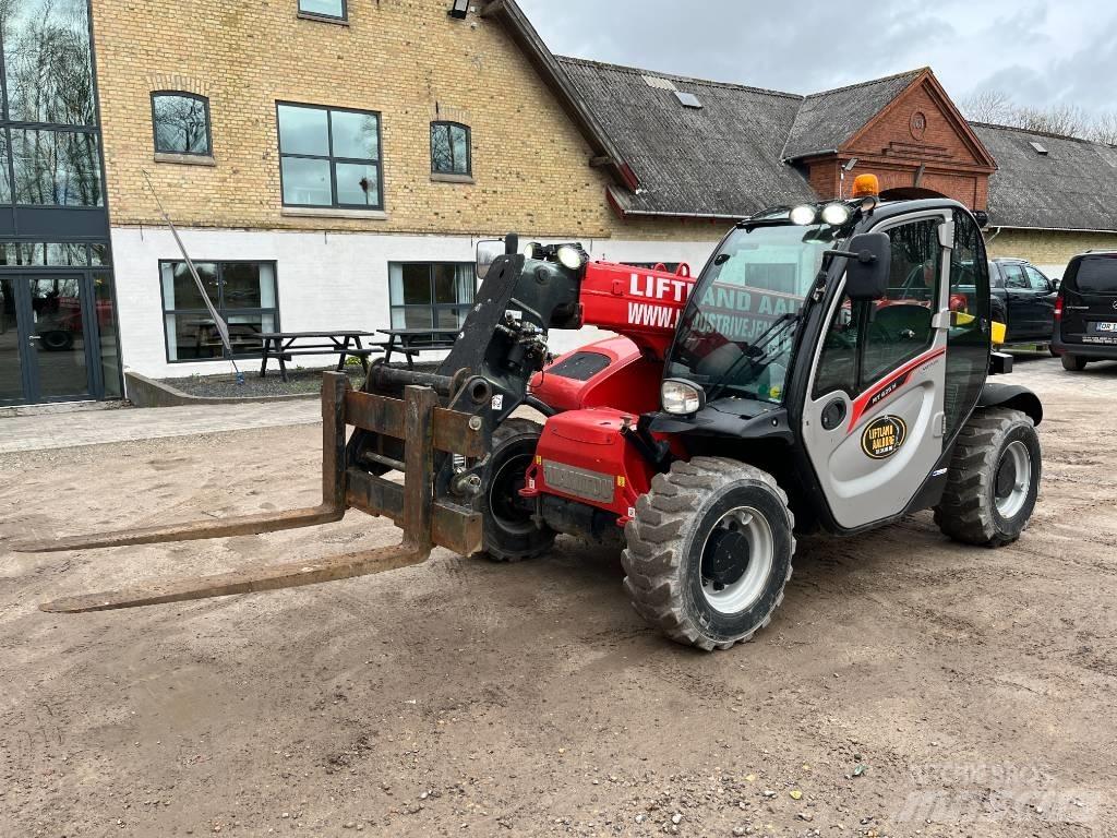 Manitou MT 625 伸縮臂操作車