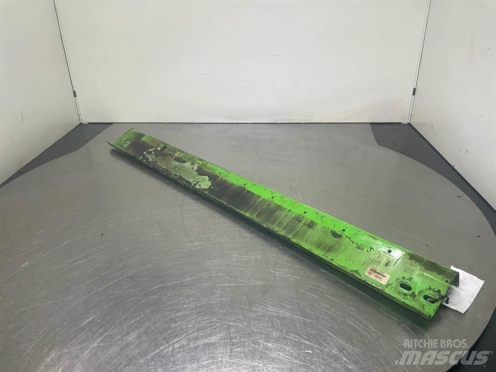 Sennebogen 158026 底盤和懸架