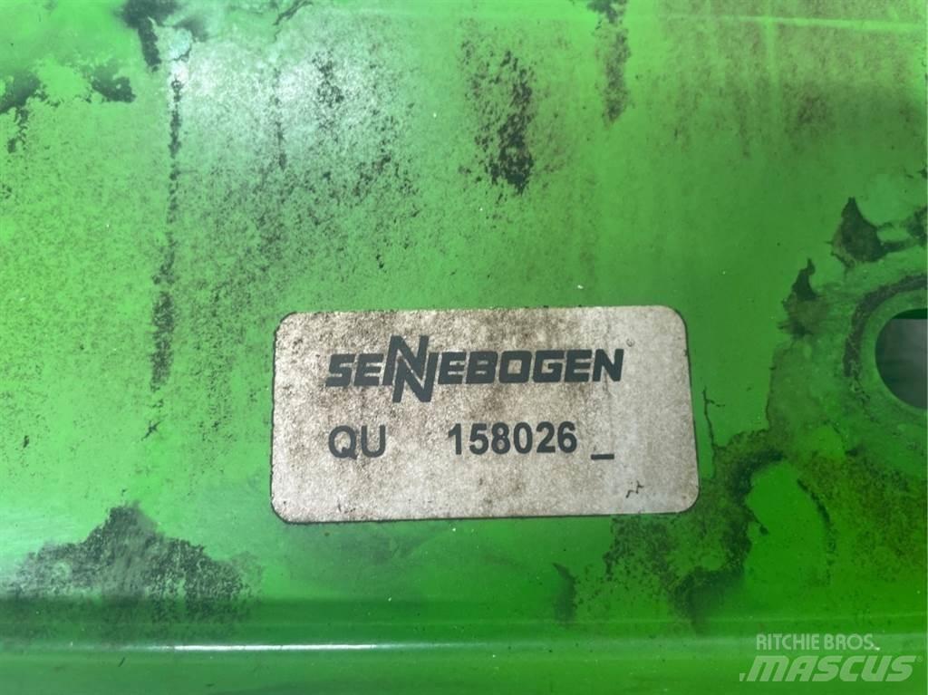 Sennebogen 158026 底盤和懸架