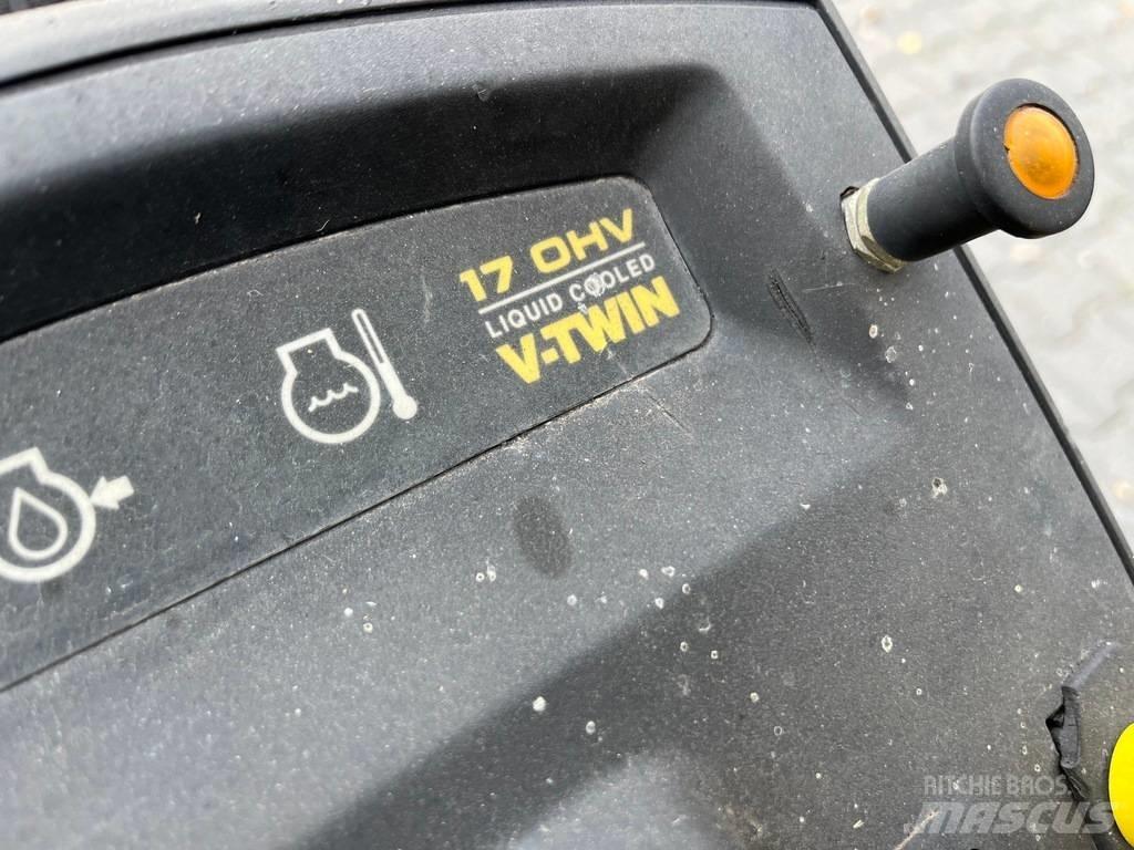 John Deere LX 188 騎乘式割草機