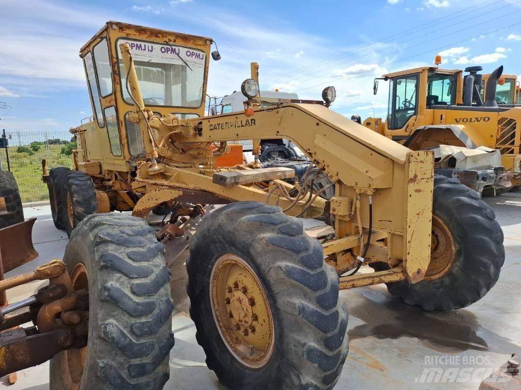 CAT 12 G 平土機