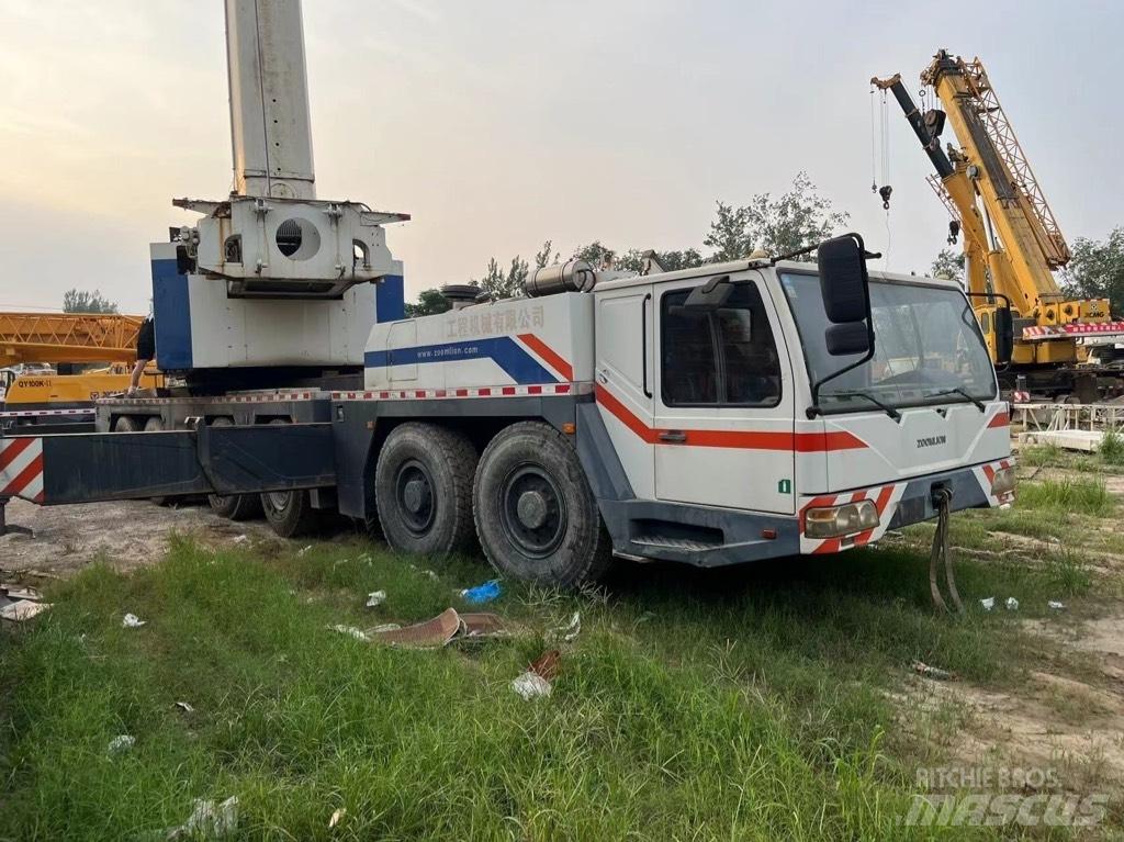 Zoomlion QAY220V 全路面起重機/吊車