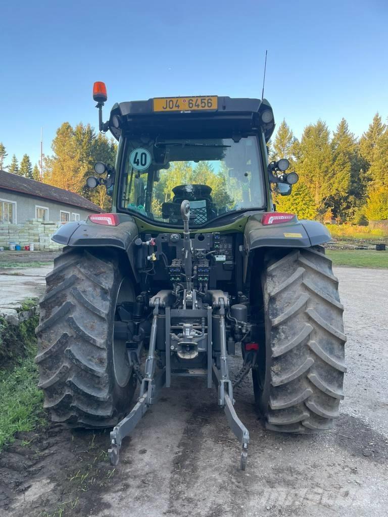 Valtra G 135 曳引機