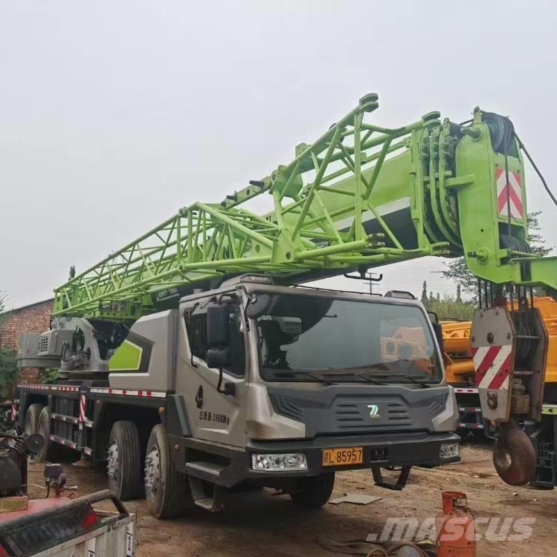 Zoomlion 35 全路面起重機/吊車