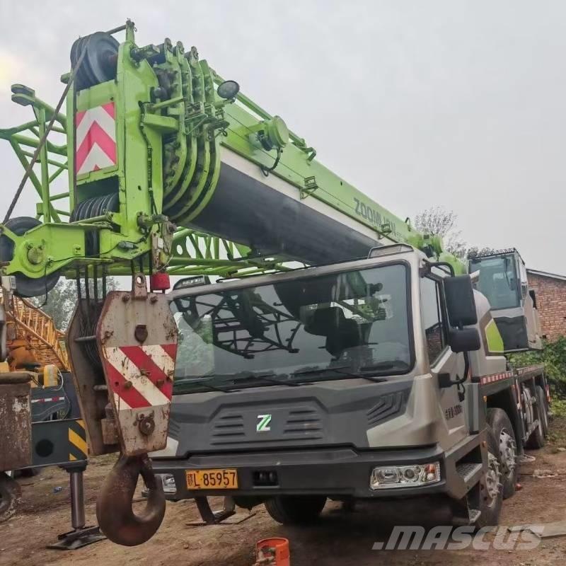 Zoomlion 35 全路面起重機/吊車
