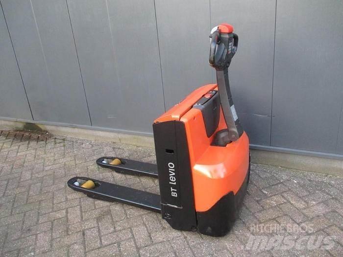 Toyota LWE 140 低架升降機