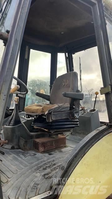 JCB 3 CX 反鏟裝載機