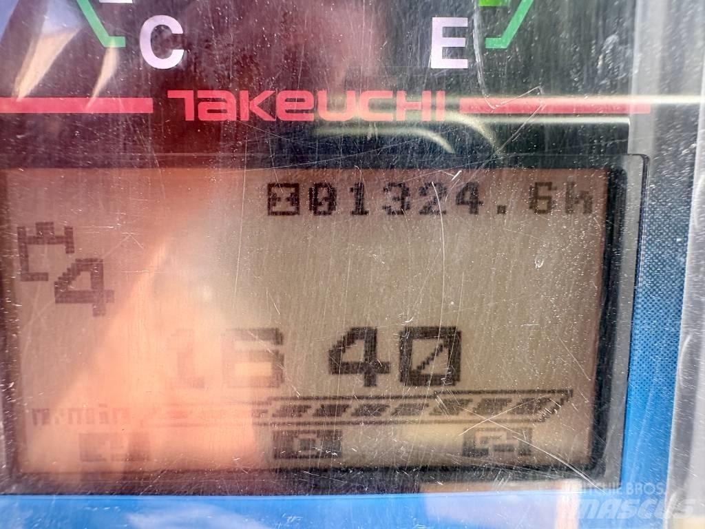 Takeuchi TB 225 小型挖土機/掘鑿機<7t(小型挖掘機)