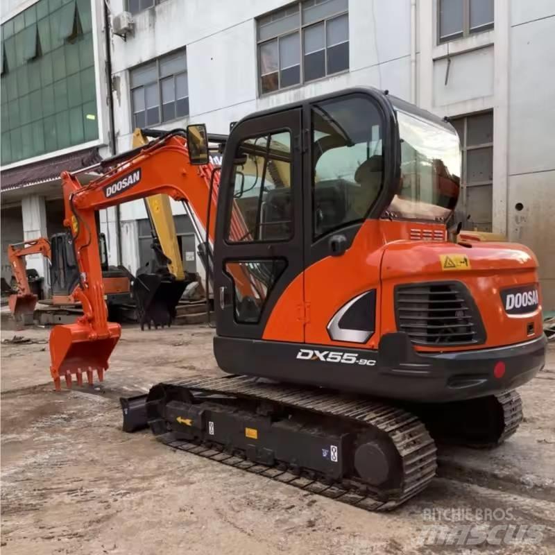 Doosan DX55-9C 小型挖土機/掘鑿機<7t(小型挖掘機)