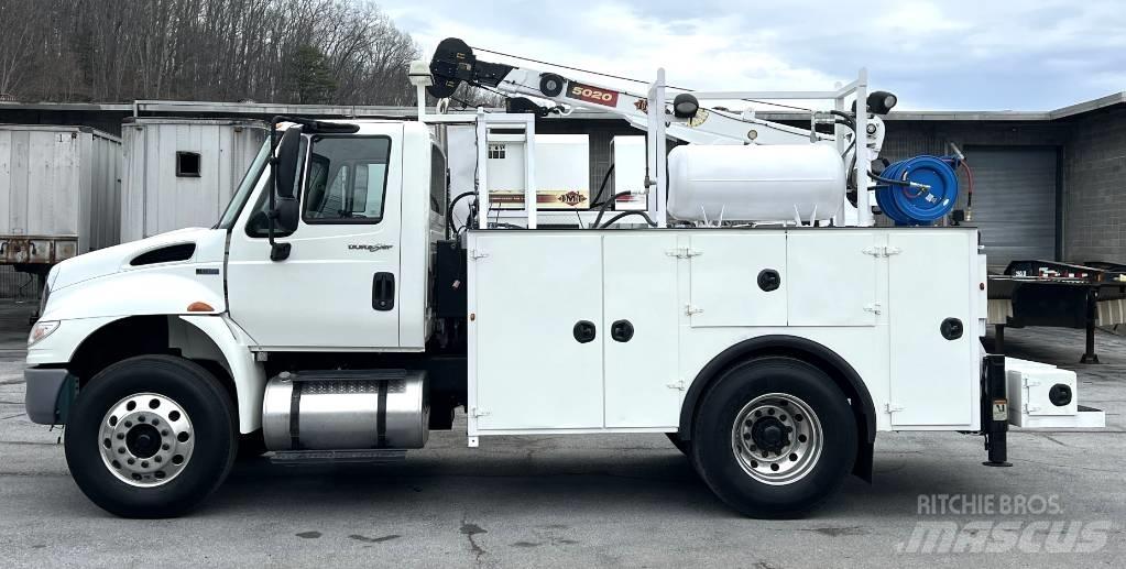 International 4400 都市/通用型車輛