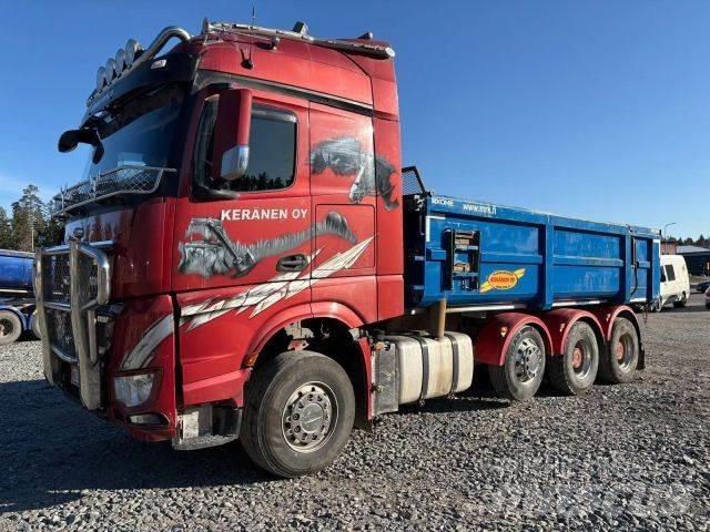 Sisu CK16M 8*4 傾卸式卡車